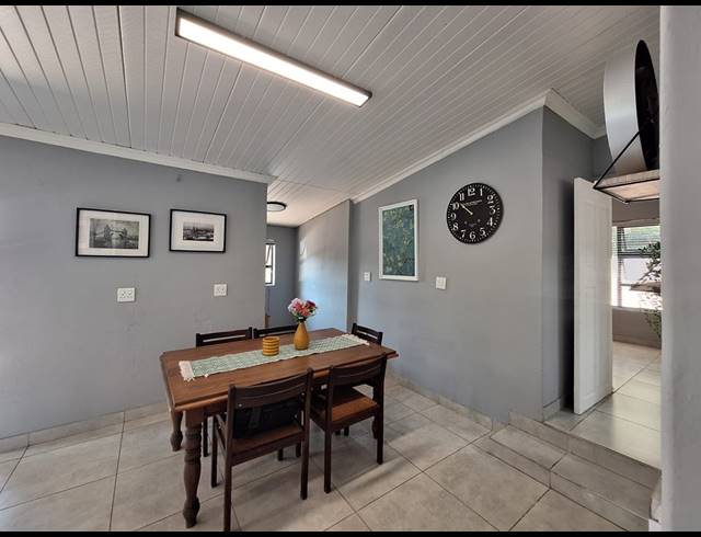 2 BEDROOM HOUSE FOR SALE IN HEIDELBERG CENTRAL